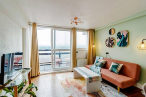 Super Spacious 2 bedroom apt 20mn from central.
